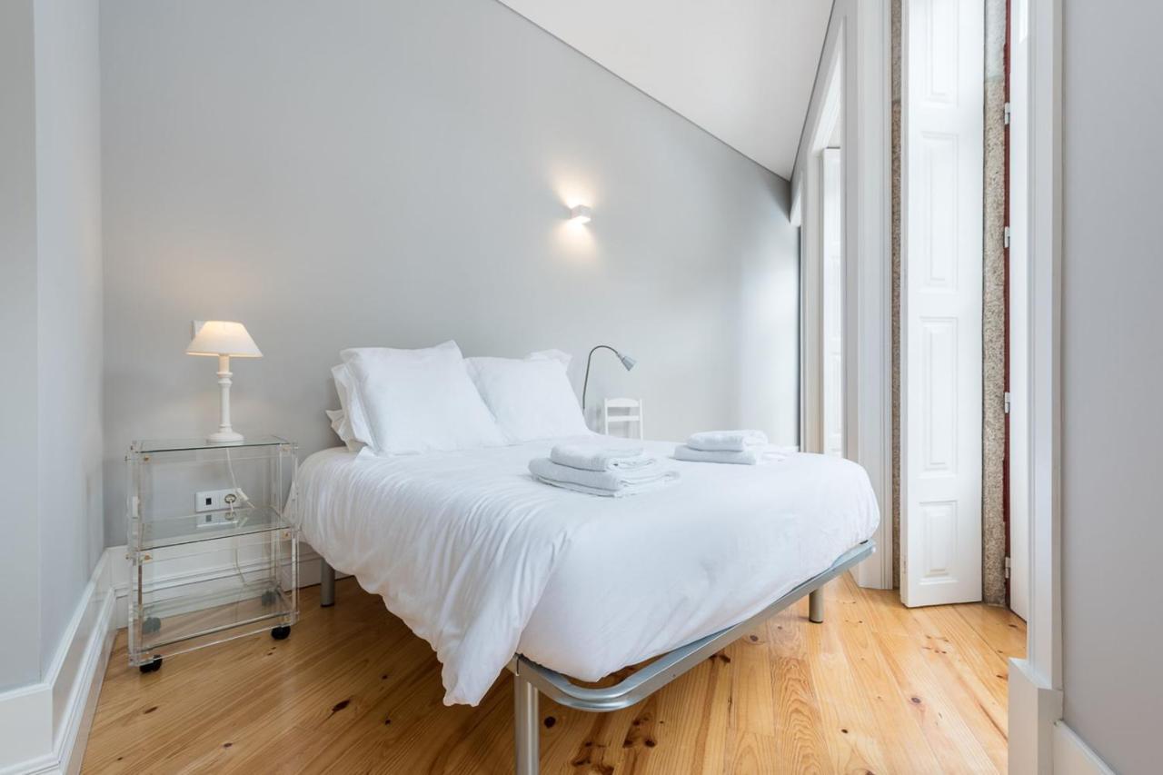 Lovelystay - Porto Windows With Ac By Central Station Exteriör bild